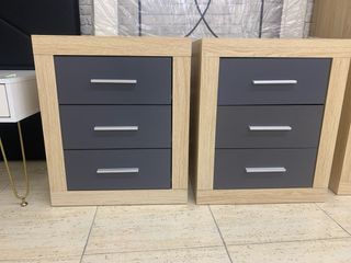 2 Mesitas de Noche Madera