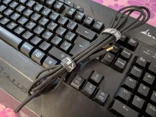 Teclado Gaming Sharkoon SKILLER SGK4 RGB