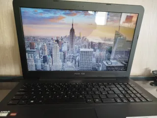 Portátil Asus F555Y Negro