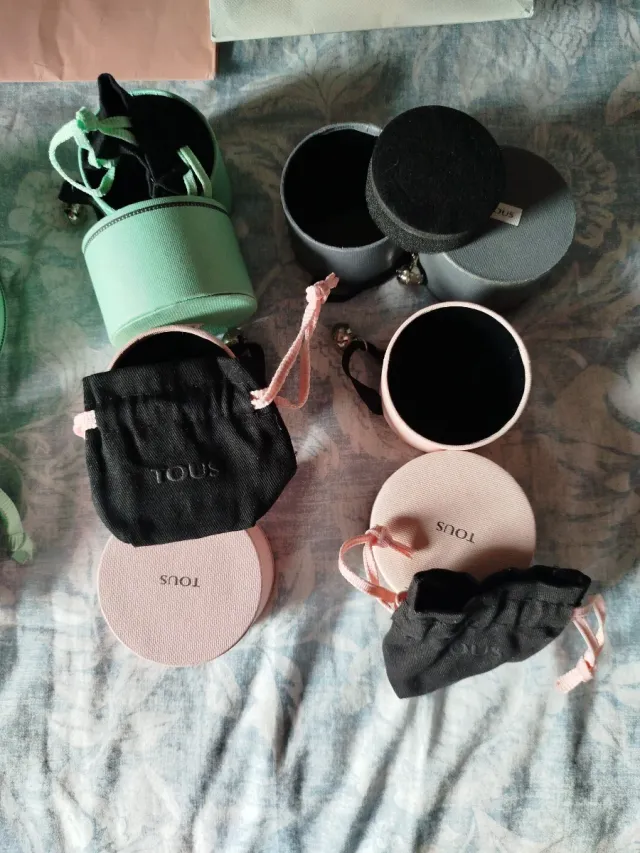 Estuches regalo Tous,precio por separado a valorar