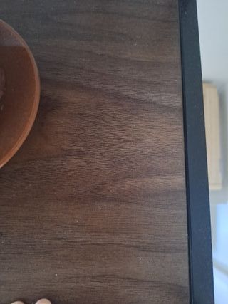 Estantería Metálica Negra y Madera Nogal