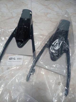 Calzantes aletas C4 300 negro talla 36/37