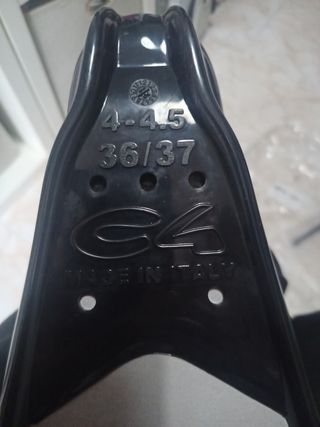 Calzantes aletas C4 300 negro talla 36/37