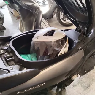 Moto Yamaha para piezas N max 125
