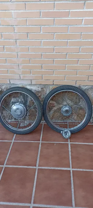 Ruedas 18 Vespino