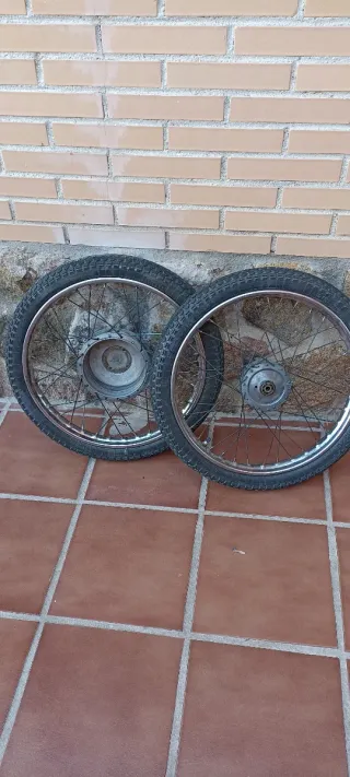 Ruedas 18 Vespino