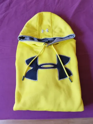 Sudadera Under Armour Amarilla con Capucha
