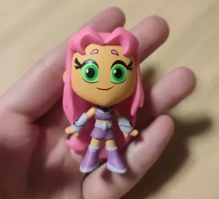 Funko Mystery Mini Starfire