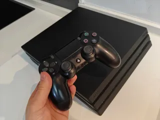 Ps4 Pro 1TB FW 11.02