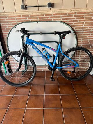 Bicicleta azul Btwin Decathlon