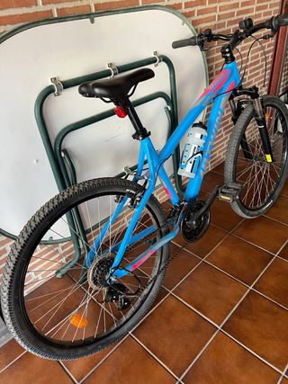 Bicicleta azul Btwin Decathlon