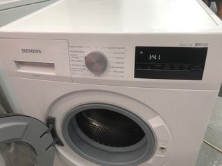 Lavadora semi nueva Siemens Blanca