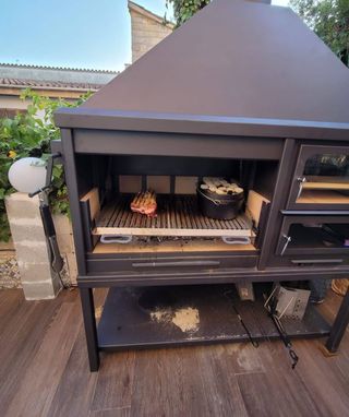 Barbacoa Metal TT-3