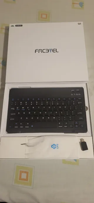 Teclado Mini Bluetooth con Ratón y funda 