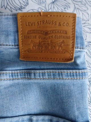 Levi's Skinny Talla 30 (40), elástico