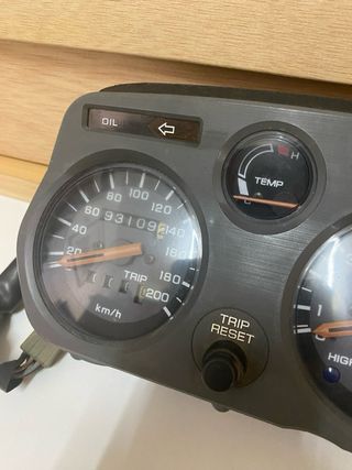 Cuentakilómetros Honda XL600V