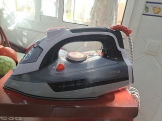 Plancha de vapor Ufesa PV3285 Power