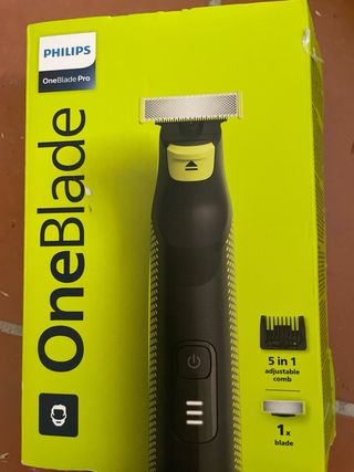 Philips OneBlade Pro 360 - Cortapelos y Afeitadora