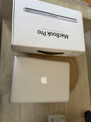 MacBook Pro 13 LED