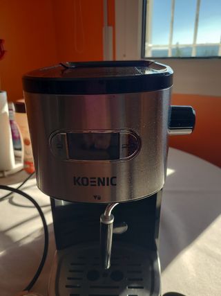 Cafetera KOENIC