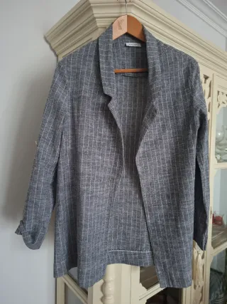 Americana Margot Raya Gris