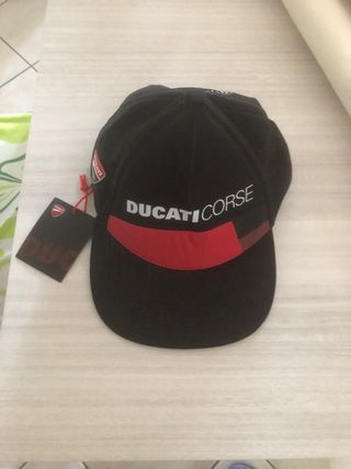 Berretto Ducati Corse nero e rosso