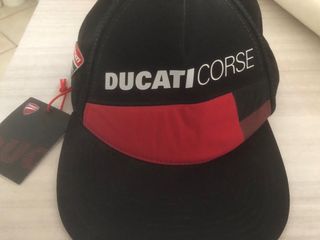 Berretto Ducati Corse nero e rosso