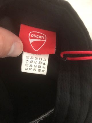 Berretto Ducati Corse nero e rosso