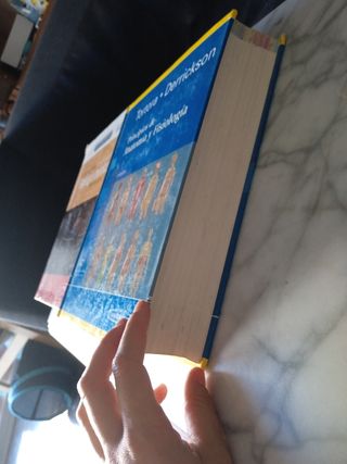 Principios de Anatomía y Fisiología. (Spanish E...