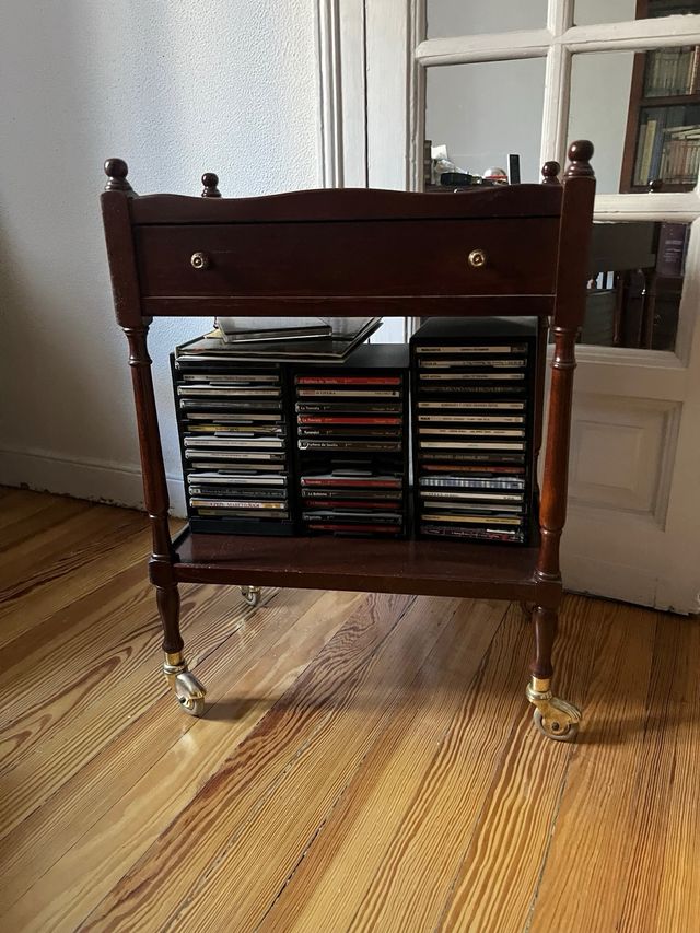 Mesita auxiliar madera con ruedas