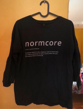 Maglia nera maniche tre quarti