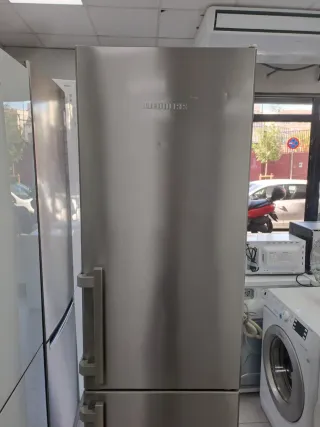 Nevera Liebherr 2,m.con garantía 
