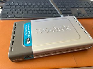 Router D-Link Wireless G ADSL2+ Modem
