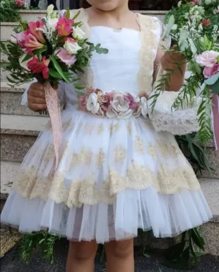Vestido Ceremonia Niña Blanco y Beige, paje, boda
