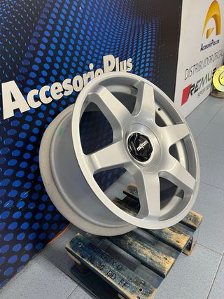 Llantas Rotiform Six 8.5x19 5x112 ET45.