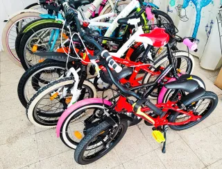 Collezione biciclette e monopattini come nuovi 