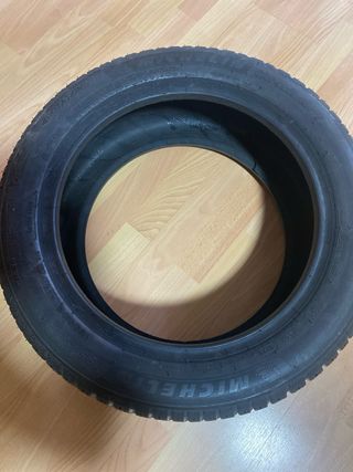 Neumático Michelin Crossclimate+ 195/50 R15 86V