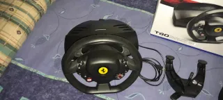 Volante Thrustmaster T80 Ferrari 488 GTB PS4/PS5