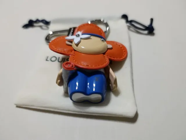 Llavero Flor Naranja Louis Vuitton