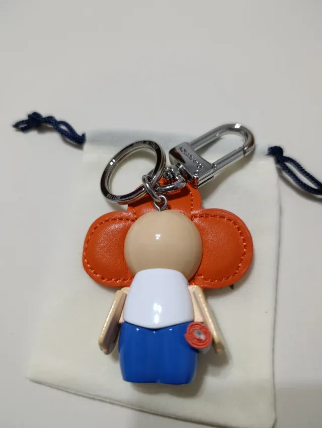 Llavero Flor Naranja Louis Vuitton