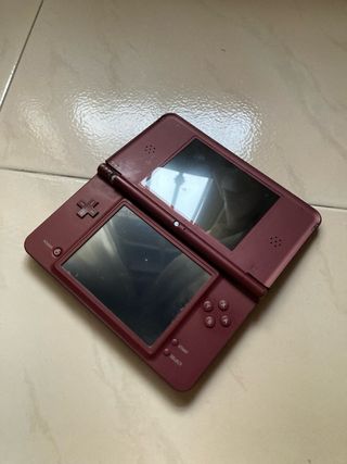 Nintendo DSi XL