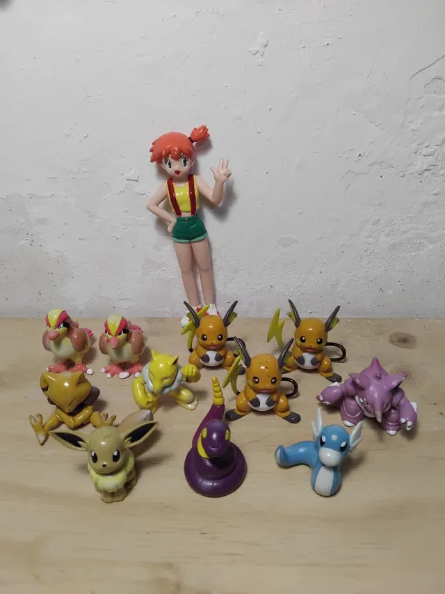 Lote Figuras Pokémon Tomy