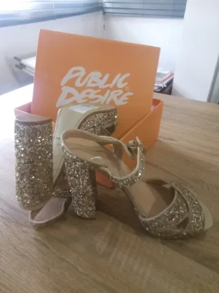 Zapatos de fiesta Public Desire Talla 39