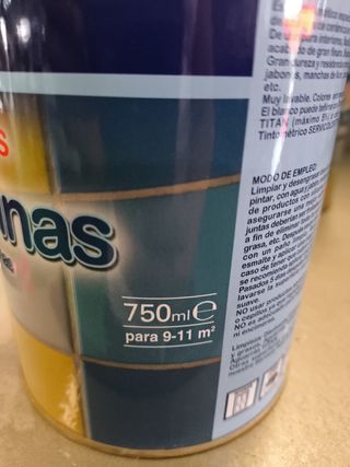 4x750 Pintura Titan Baños y Cocinas Rojo Satinado