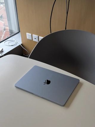 MacBook Air Azul 2025, M4 16GB RAM 512GB SSD