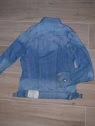 Cazadora Vaquera Bershka Talla M