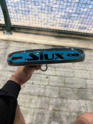 🎾 Pala Siux Electra ST2 Stupa – Excelente estado
