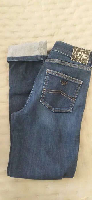 Armani Jeans Etiqueta Established in 191