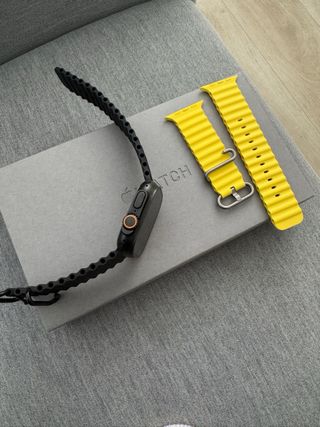 Apple Watch Ultra Negro y Amarillo