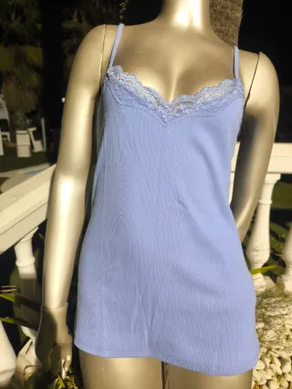Camiseta tirantes mujer azul encaje